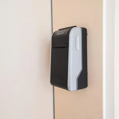 Le Repaire Du Chanceux セレスタ